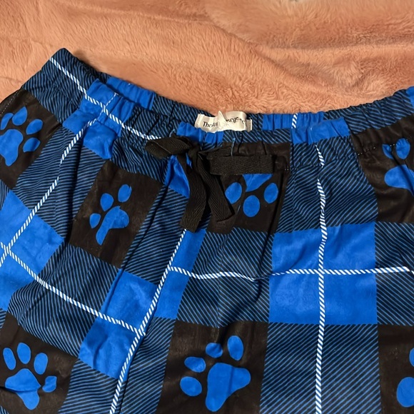 Paw print pajama pants size large - Picture 3 of 3